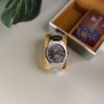 الميناءالرصاص الغامق