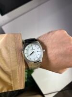 الميناء الابيض الفخم