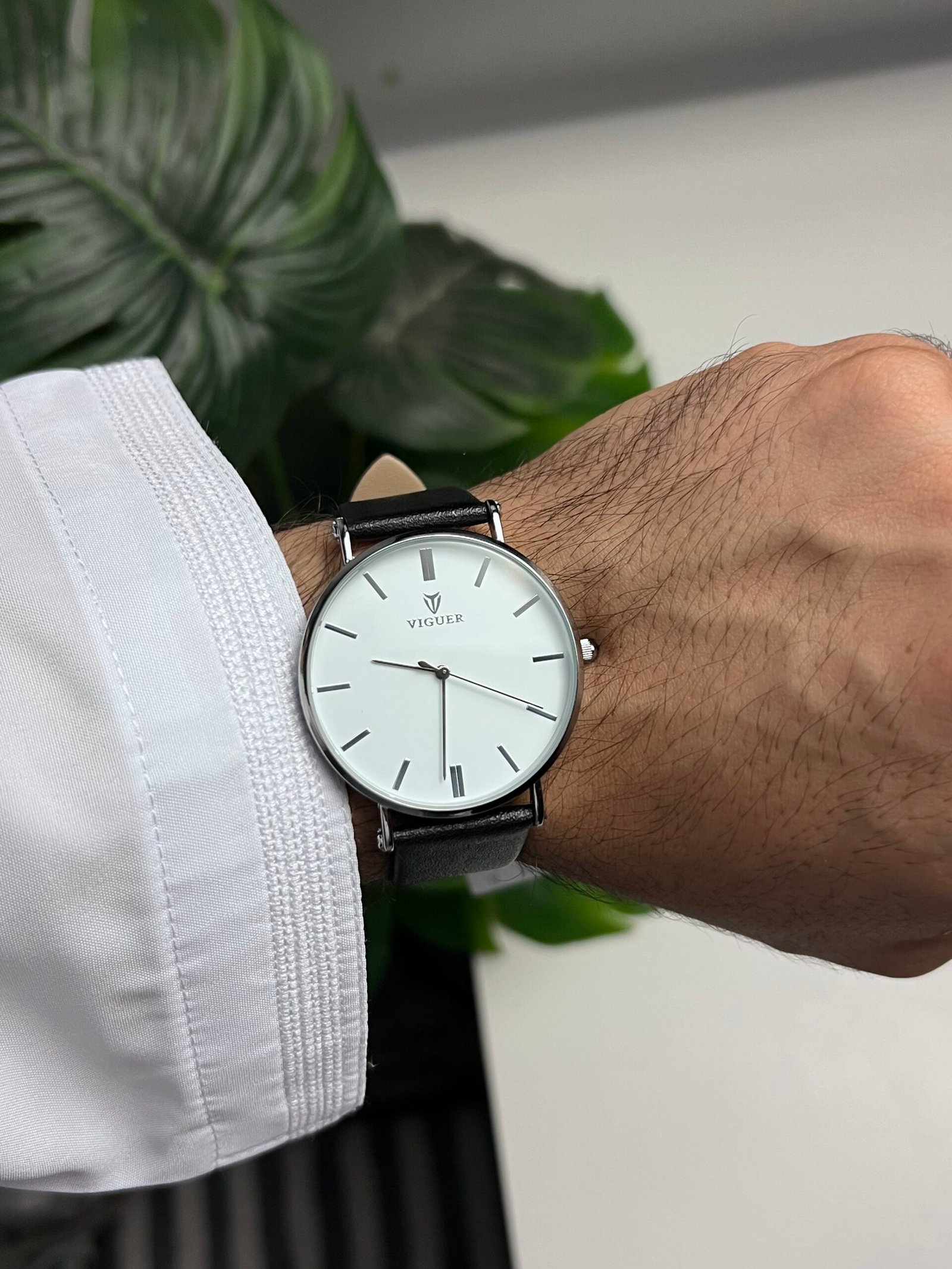 IMG_4970 الميناء الابيض الفخم +جلد - الصورة 1