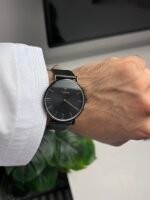 الميناء الاسود كامل +جلد