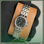 نسائي الميناء الأسود