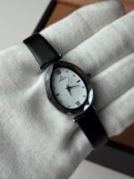 فيترون جلد اسود كريستال فضي